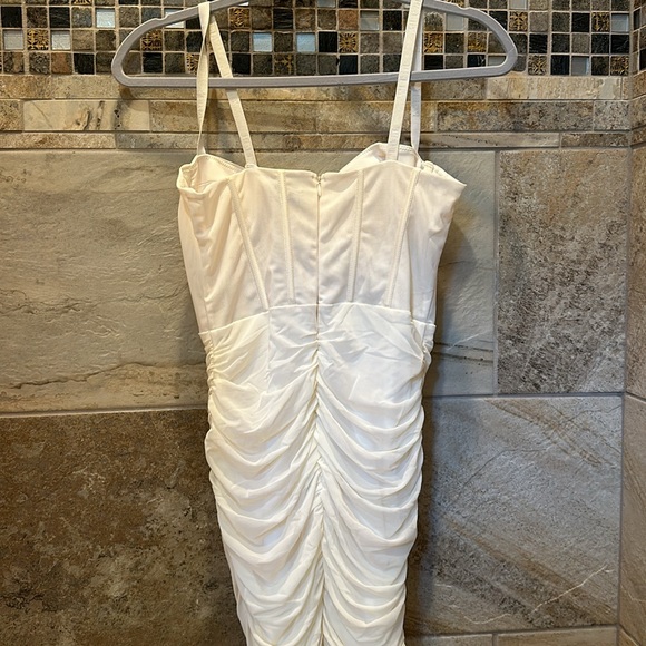 Ivory Oh Polly mini corset dress spaghetti straps and gathers at side runs small - Picture 3 of 4